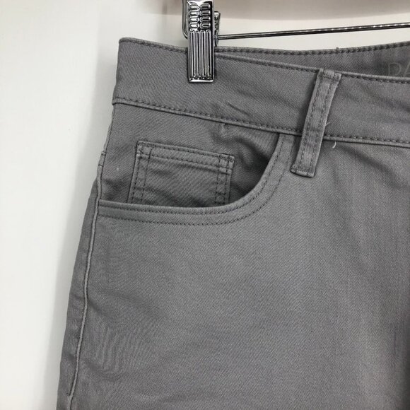 Parasuco Light Grey Denim Shorts size 8 - Picture 7 of 16